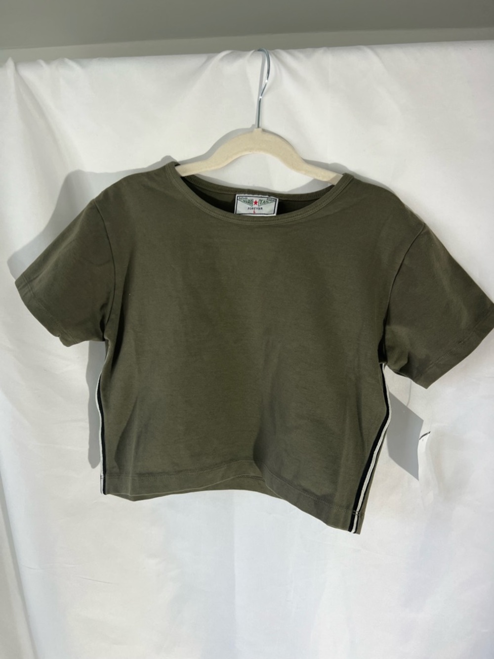 NWT Women’s HARD TAIL Olive* 90% Cotton Crop Strip Tee